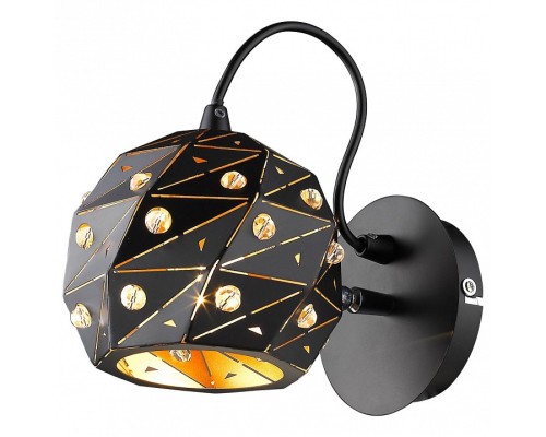 Бра Wertmark Delfina 