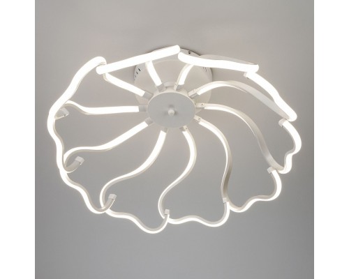 Потолочная люстра Eurosvet Begonia 90095/10 белый 100W
